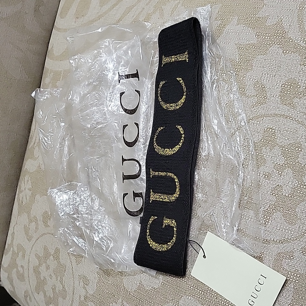 GUCCI HEADBAND NWT AUTHENTIC BLACK GOLD